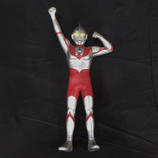 ウルトラマン ソフビフィギュア 全長約50cm